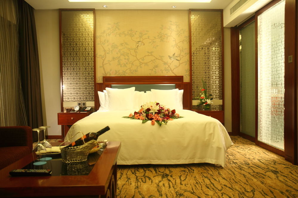 Gloria Grand Hotel Wuxi Vuhszi Kültér fotó
